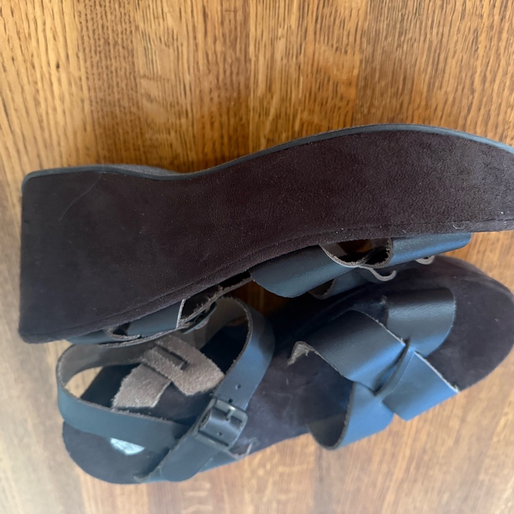 Wedge sandals